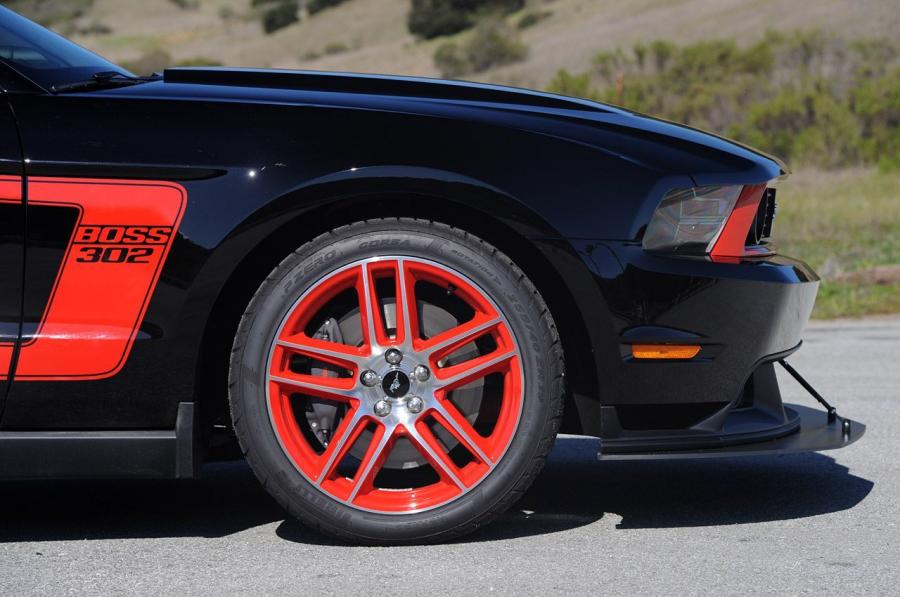  Ford Mustang Boss 302 Laguna Seca 2010 года  (фото 42 из 132)
